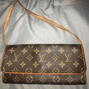 AUTHENTIC LOUIS VUITTON POCHETTE TWIN MONOGRAM BAG